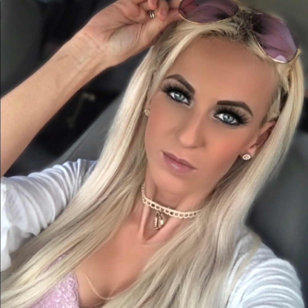 Meet your Posher, Kori